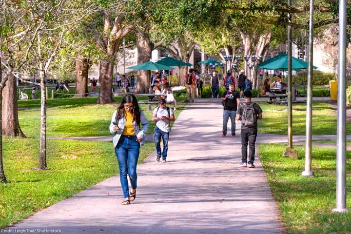 The ACLU is defending the Florida chapter of Students for Justice in Palestine's (SJP) right to free speech on campus. Learn more about the case.